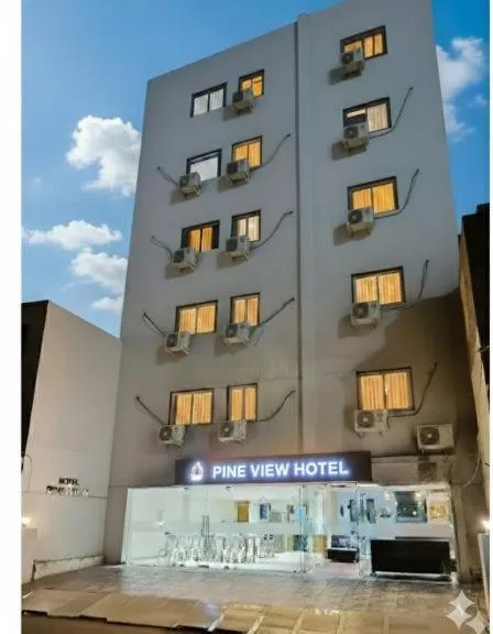 Hotel Pine View, ξενοδοχείο σε Rajkot