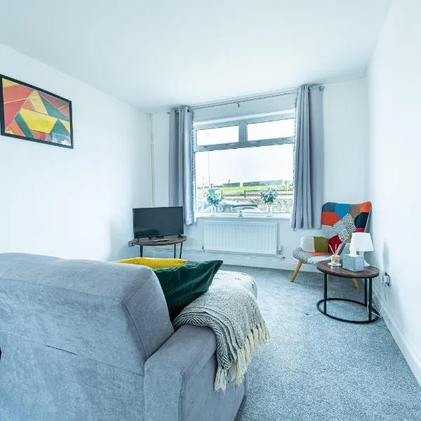 Stunning 4-Bed Beachfront Home Sea Views in Dymchurch, hotel en Dymchurch