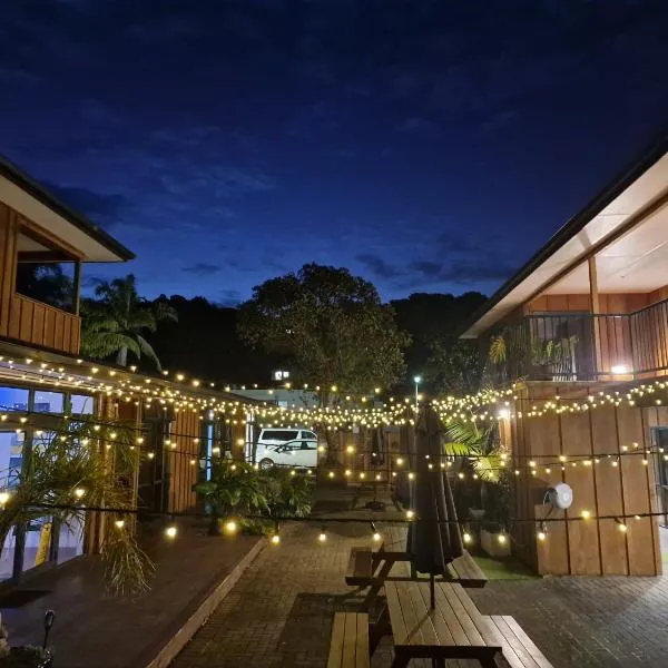 Palm Tree Apartments & backpackers, hotel in Paihia