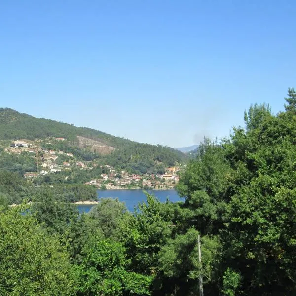 Residencial Do Rita em Rio Caldo, hotel v destinaci Geres