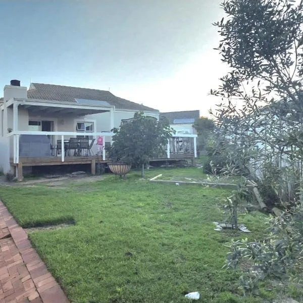 Chelmsford Close Pinehurst - Excellent location!, hotel a Oakdale