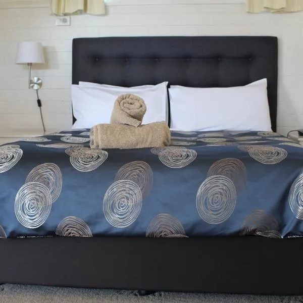 Cobram Colonial Motor Inn、コブラムのホテル