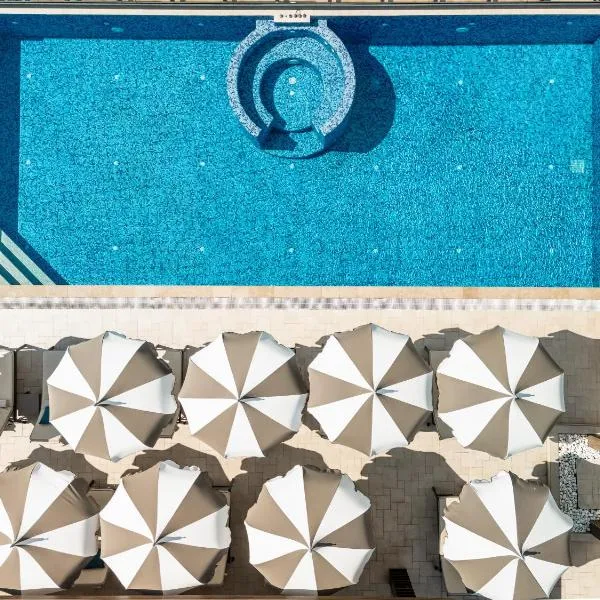 Sun Village Aparthotel, hotel en Herceg Novi