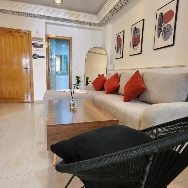 Cosy and central Condo with terace, hotel en Rabat
