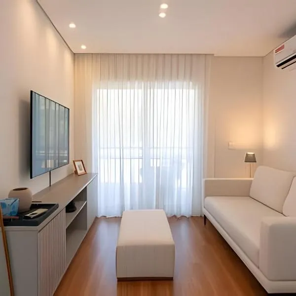 A6/404-Duplex ao lado MorumBIS Einstein c/ Jacuzzi, hotel v Sao Paulu