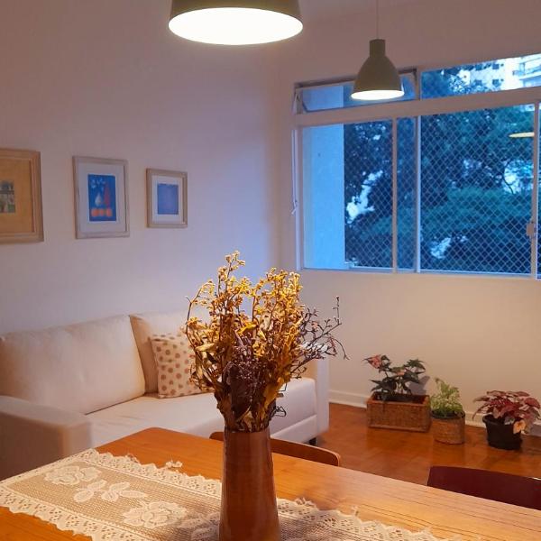 Quarto confortável, Bela Vista, próximo a Av Paulista