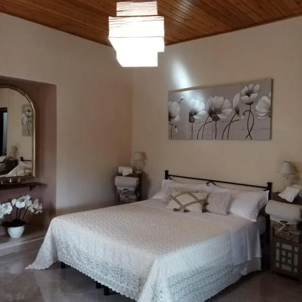 La Mora, hotel in Castelvecchio Calvisio