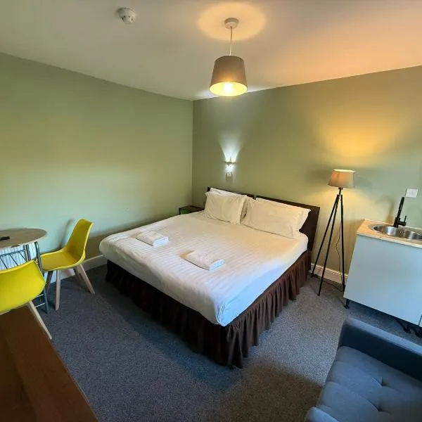 Southsea 2nd Floor Studio Apartment, Free Private Parking, hotel in Portsmouth