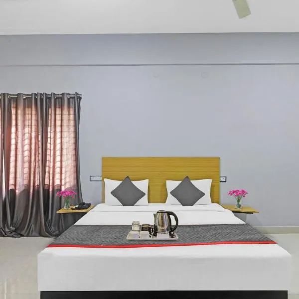 Townhouse Hotel White Orchid Inn, hotel en Kondapur