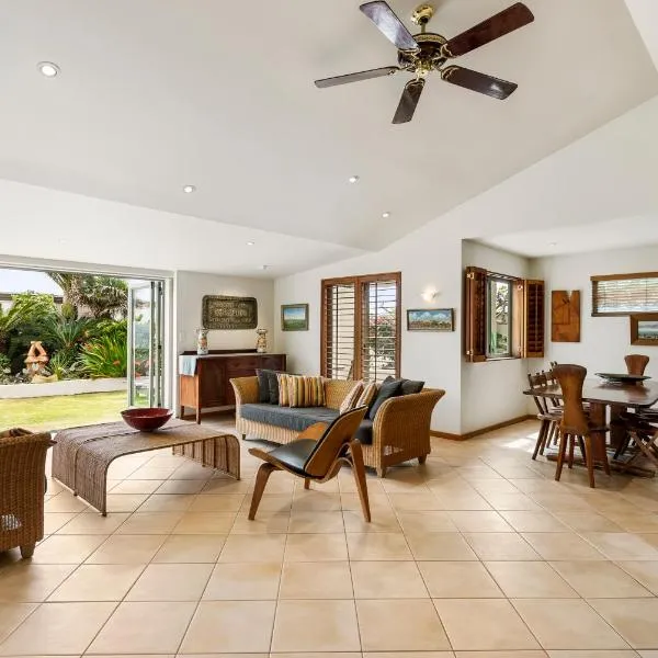 Beachfront on Waiheke, hotel v destinaci Onetangi