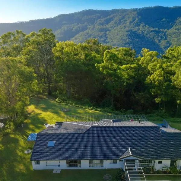 Hinterland Heights, hotel in Canungra