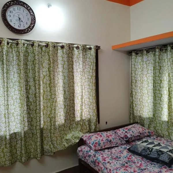 Roopa Studio, hotel em Mysore
