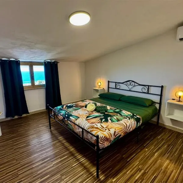 Residenza De Vita، فندق في تروبيا