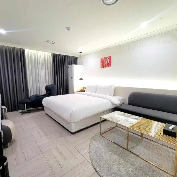 Hotel PIED Suseong, hotel u gradu Daegu