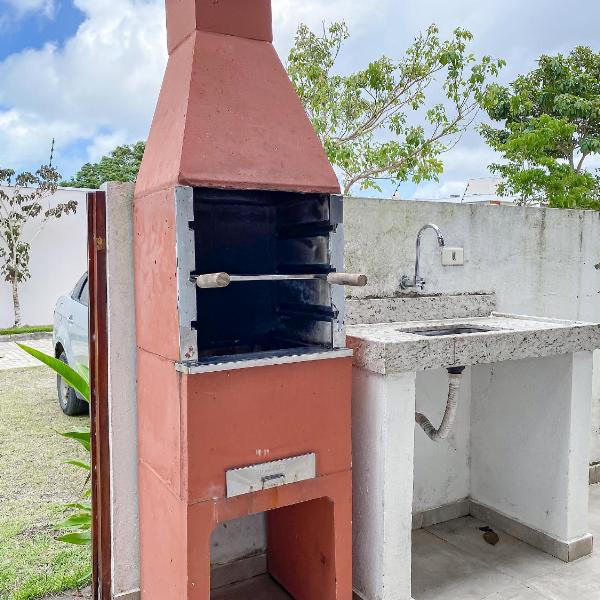 Casa toda climatizada com 2 suítes, gourmet privativo e internet 300MBPS no Residencial Monte das Oliveiras em Arraial D'Ajuda , condomínio com piscinas, sauna e portaria 24hrs. - Foto 3