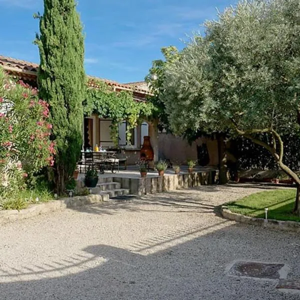 Villa hortensia, hotel v destinaci Carpentras