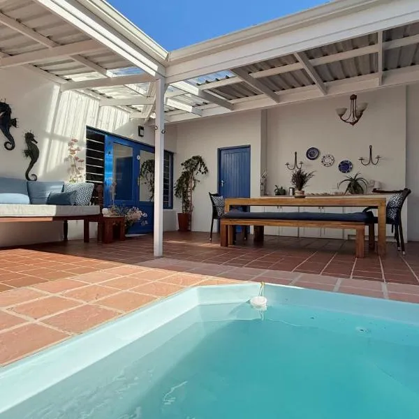 BlueSky Arniston Guest House, khách sạn ở Arniston