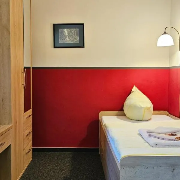 Mollibahnhof - Heiligendamm Mollibahnhof Heiligendamm EZ 01, hotel sa Heiligendamm