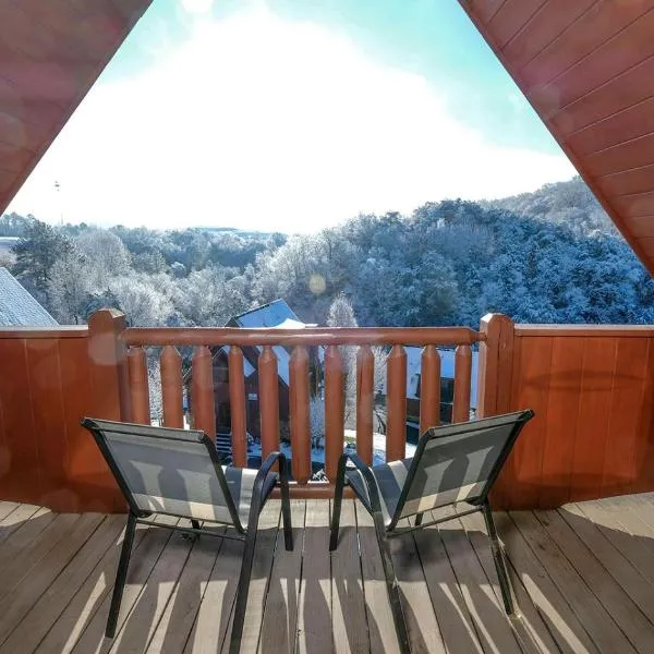 Above it All・3 Mi to Dollywood・Hot Tub・Pool Table・Pet Friendly, hotel en Pigeon Forge