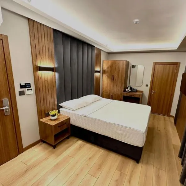 Hotel And free shuttle, ξενοδοχείο στην Κωνσταντινούπολη