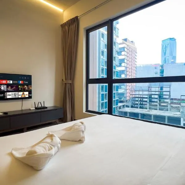13 Mossaz skypool 5mins to 1U and Ikea atEmpire City by Light House, hotel in Petaling Jaya