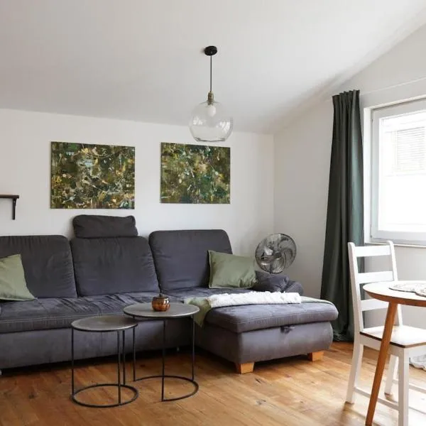 Green oasis with large balcony & parking, готель у Граці