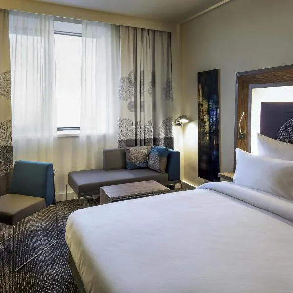 Novotel Almaty City Center, hotel en Almaty