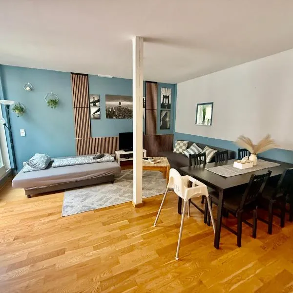 Helle Ferienwohnung in Leipzig! No3, hotel v Lipsku
