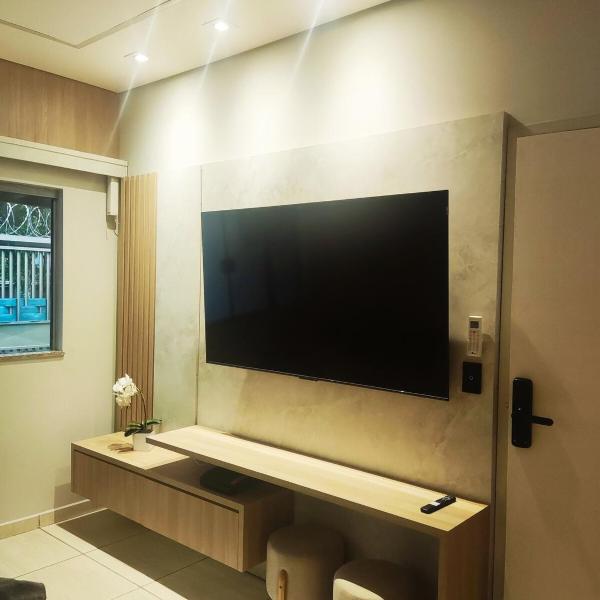House with Super King and 65 TV and big screen - Foto 5