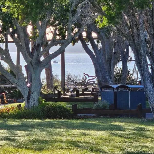 Spacious - Sunrise over the sea, khách sạn ở Urangan