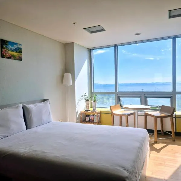 Cozy - Sunny Studio, hotel v destinaci Inčchon