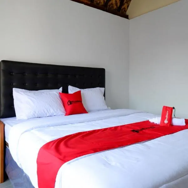 RedDoorz @ Kampoeng Etnik Kebumen 2, hotel in Kebumen
