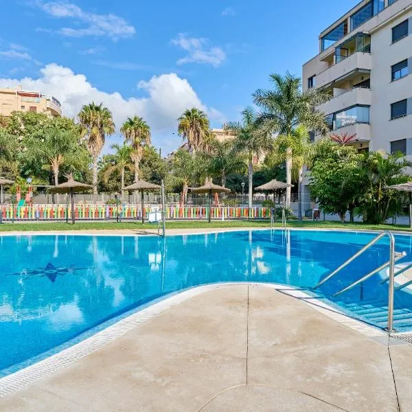 Aptos Turísticos Playa Marinsa, hotel in Torre del Mar
