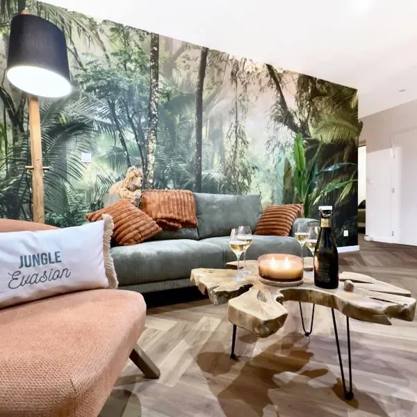 Jungle Évasion, Épernay - Jacuzzi & Sauna, hotel v destinaci Épernay