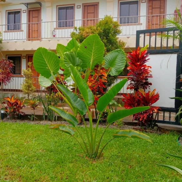 golden anchor lodge, hotel v destinaci Coron