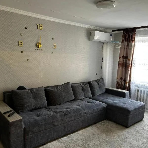 2-х комнатная квартира โรงแรมในPriozersk