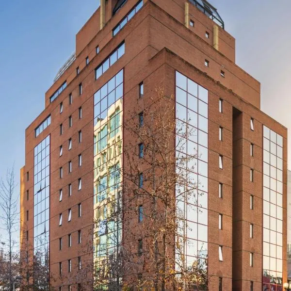 Four Points by Sheraton Santiago, hotel a Santiago