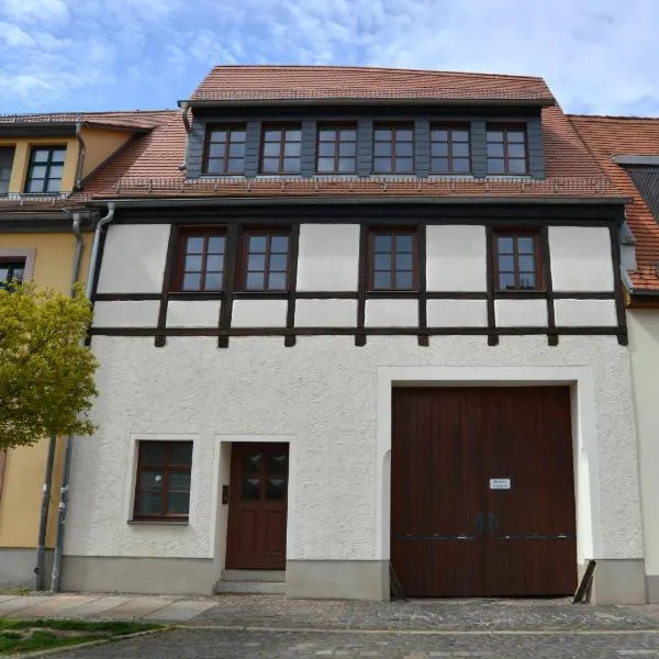 Ferienhaus mit 2 Schlafzimmern in Grimma nahe Mulderadweg, hotel en Grimma