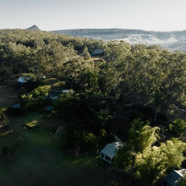 Tuckeroo Cottages - Tuckeroo House, hotel en Rathdowney
