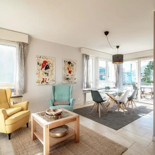 Terrazza Paradiso by Quokka 360 - Spacious Design Flat with Terrace, מלון בפרדיסו