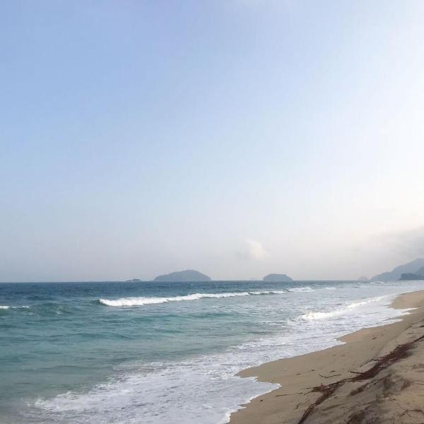 Apartamento com Varanda e Perto das Praias