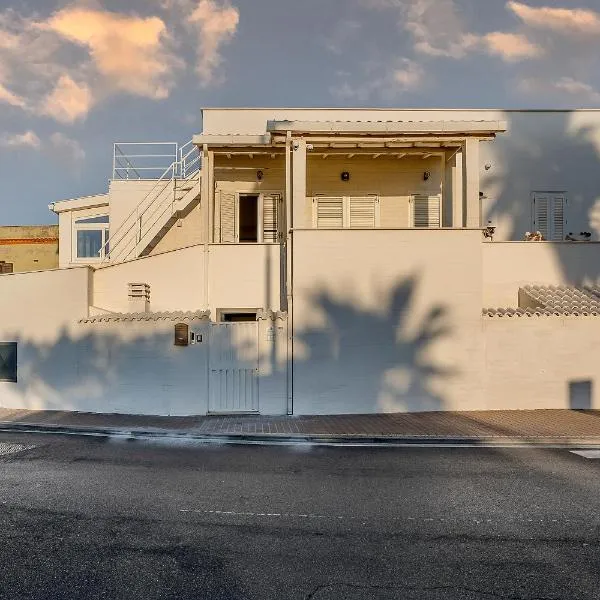 La casa Bianca di Luca, hotel v destinaci Fiumicino