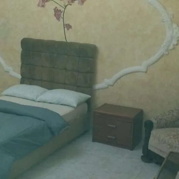 HOUSE IN AL AIN, hotel en Al Ain