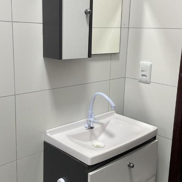 Casa 70mt2 Mobiliada Centro Gaivota 400mt do Mar Wifi TV Smart - Foto 3