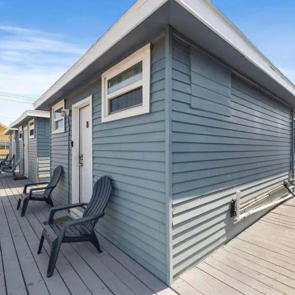 Cozy ocean view apartment on Galvestons east end, close to cruise terminal、ガルベストンのホテル