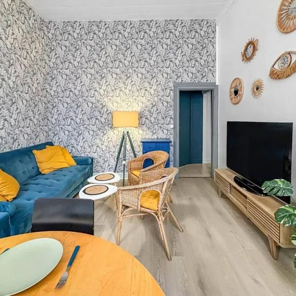 푸아시에 위치한 호텔 Superbe appartement avec hauteur sous plafond à Poissy en plein centre Ville Ideal professionnels couples et famille