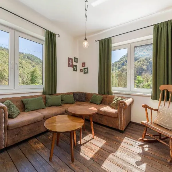 doLodge homestead in the Kolpa River canyon, hotel v destinaci Stari Trg ob Kolpi