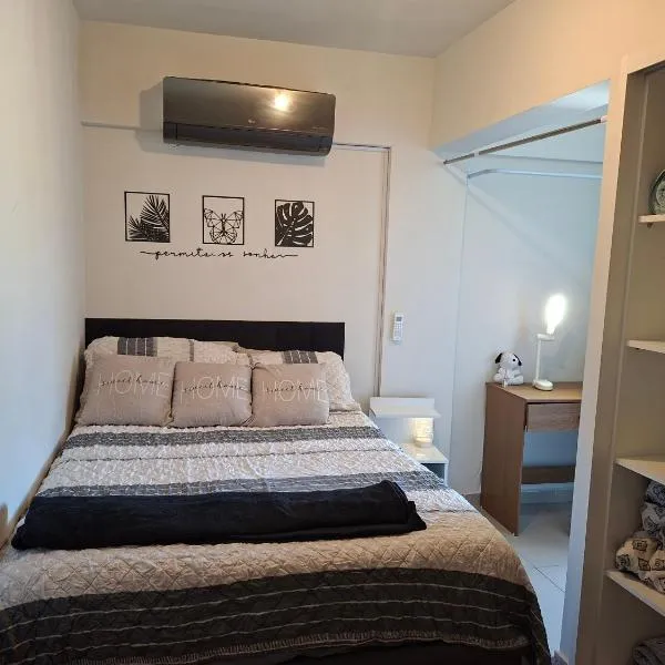 AP compartilhado Quarto aconchegante em Camboriú 10 min de BC, ξενοδοχείο σε Camboriu