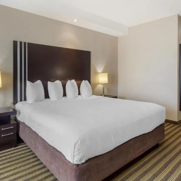Best Western Plus Sherwood Park, מלון בשרווד פארק
