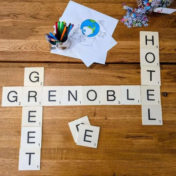 greet hotel Grenoble Centre Gare, ξενοδοχείο στη Γκρενόμπλ
